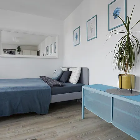 Apartament Targ Stare Miasto Z Widokiem I Parkingiem Gdansk Exterior photo
